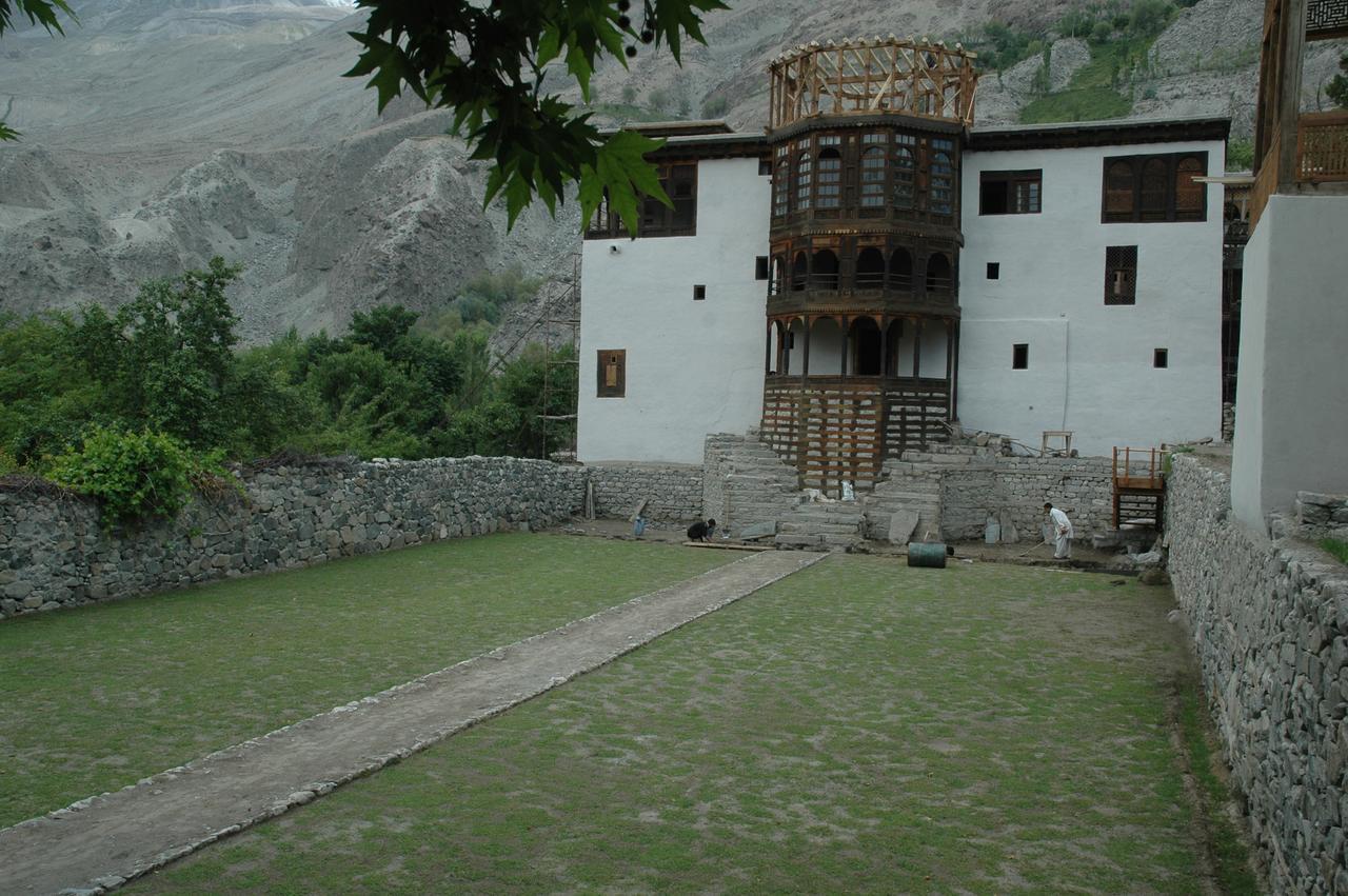 Serena Khaplu Palace Exterior photo