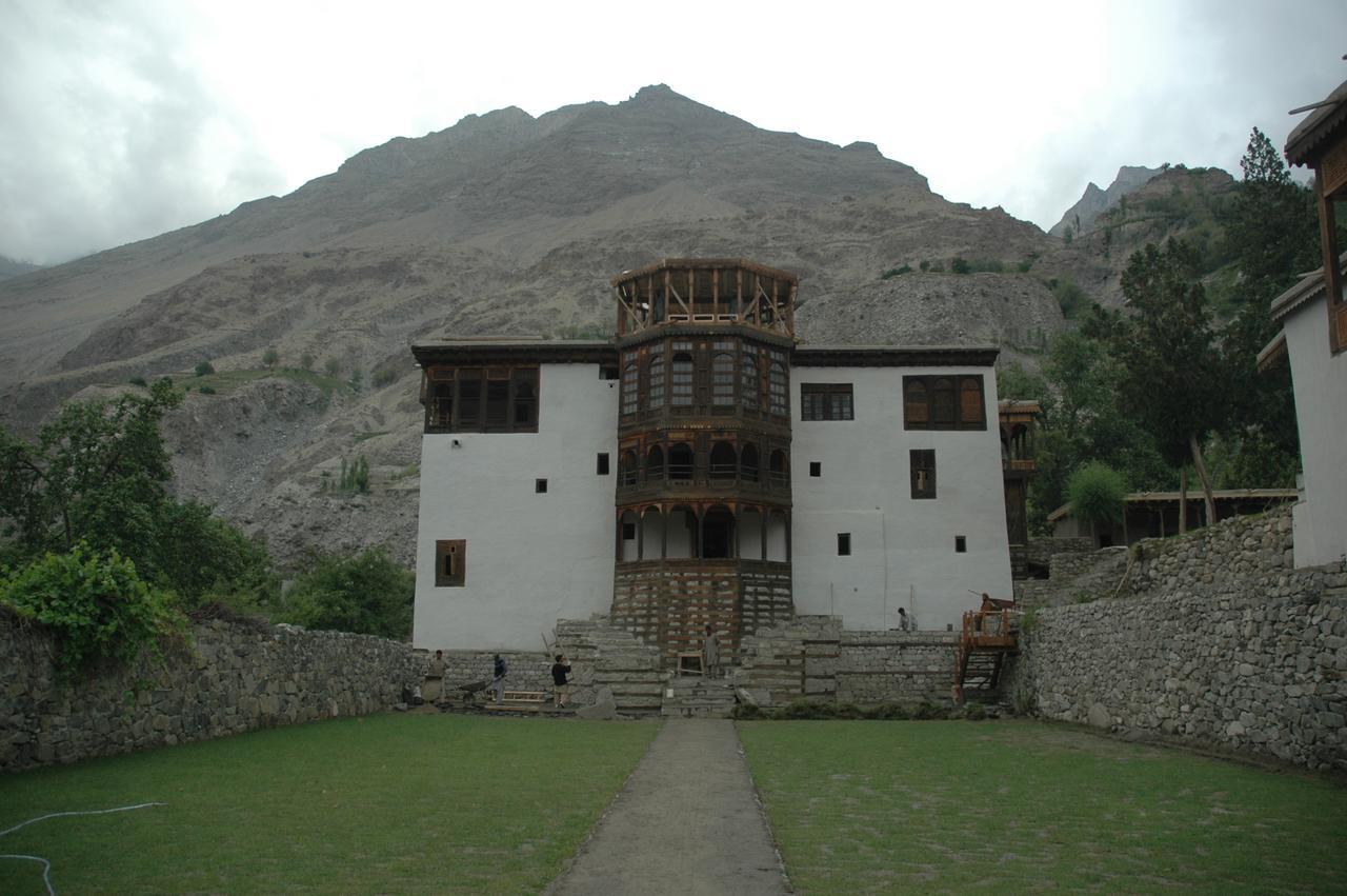 Serena Khaplu Palace Exterior photo