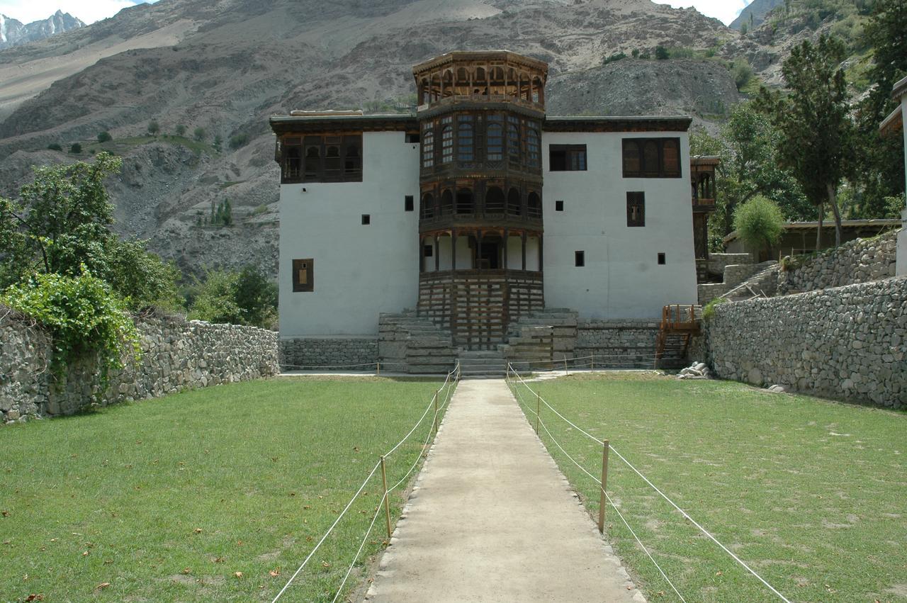 Serena Khaplu Palace Exterior photo