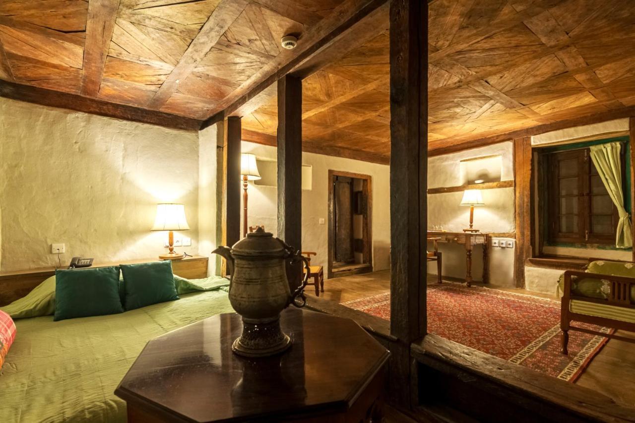 Serena Khaplu Palace Exterior photo