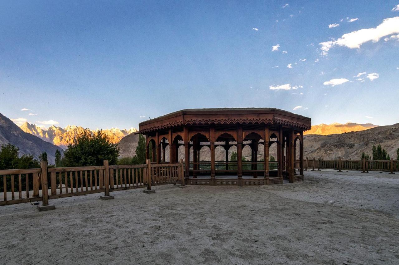 Serena Khaplu Palace Exterior photo