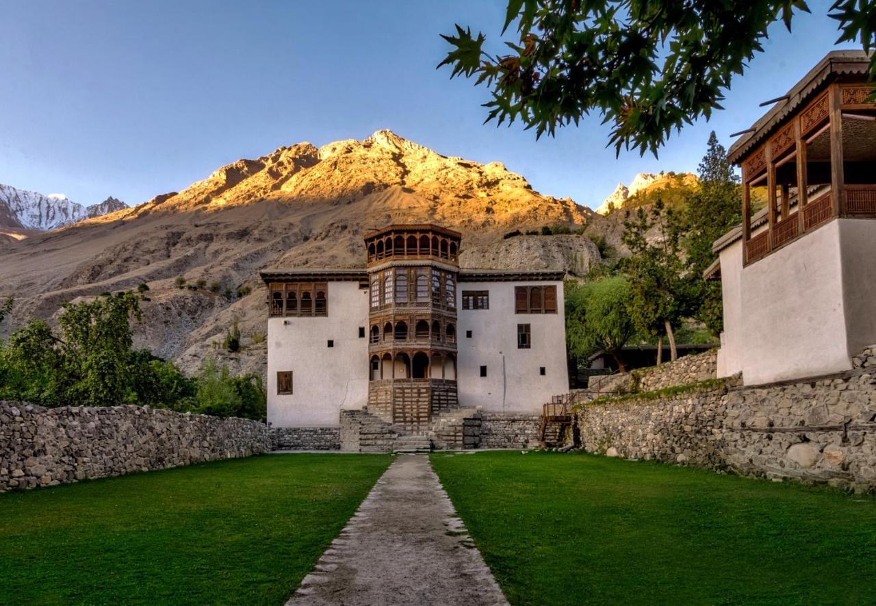 Serena Khaplu Palace Exterior photo