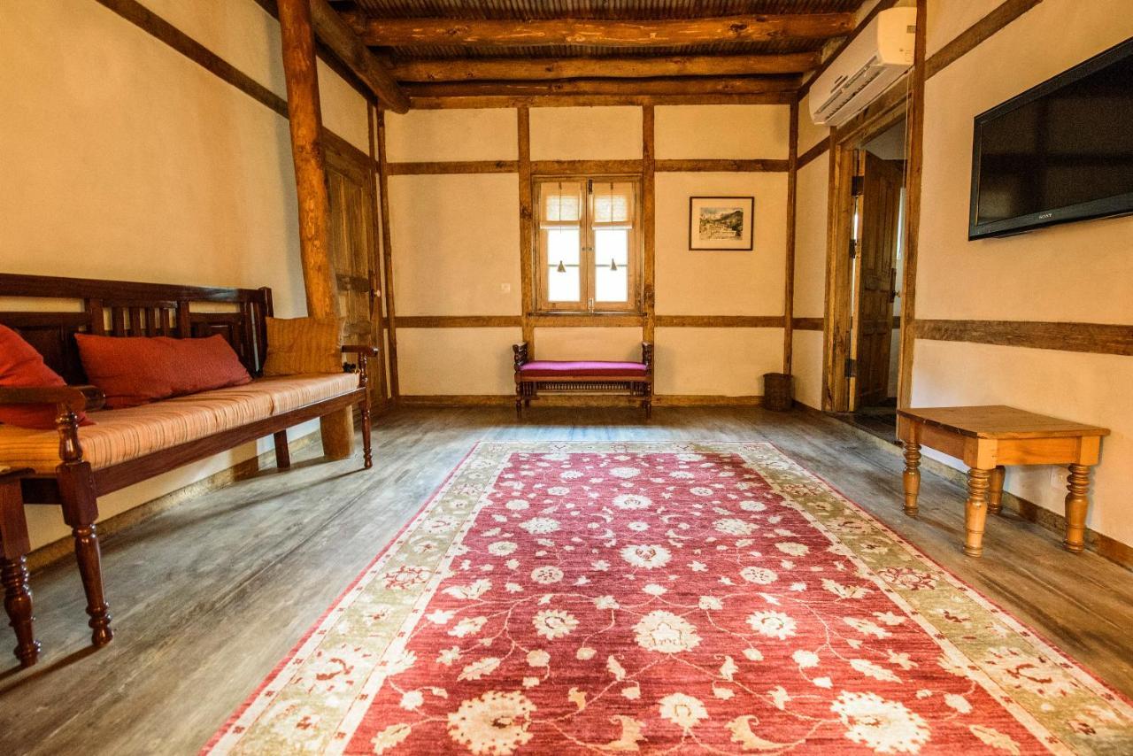 Serena Khaplu Palace Exterior photo