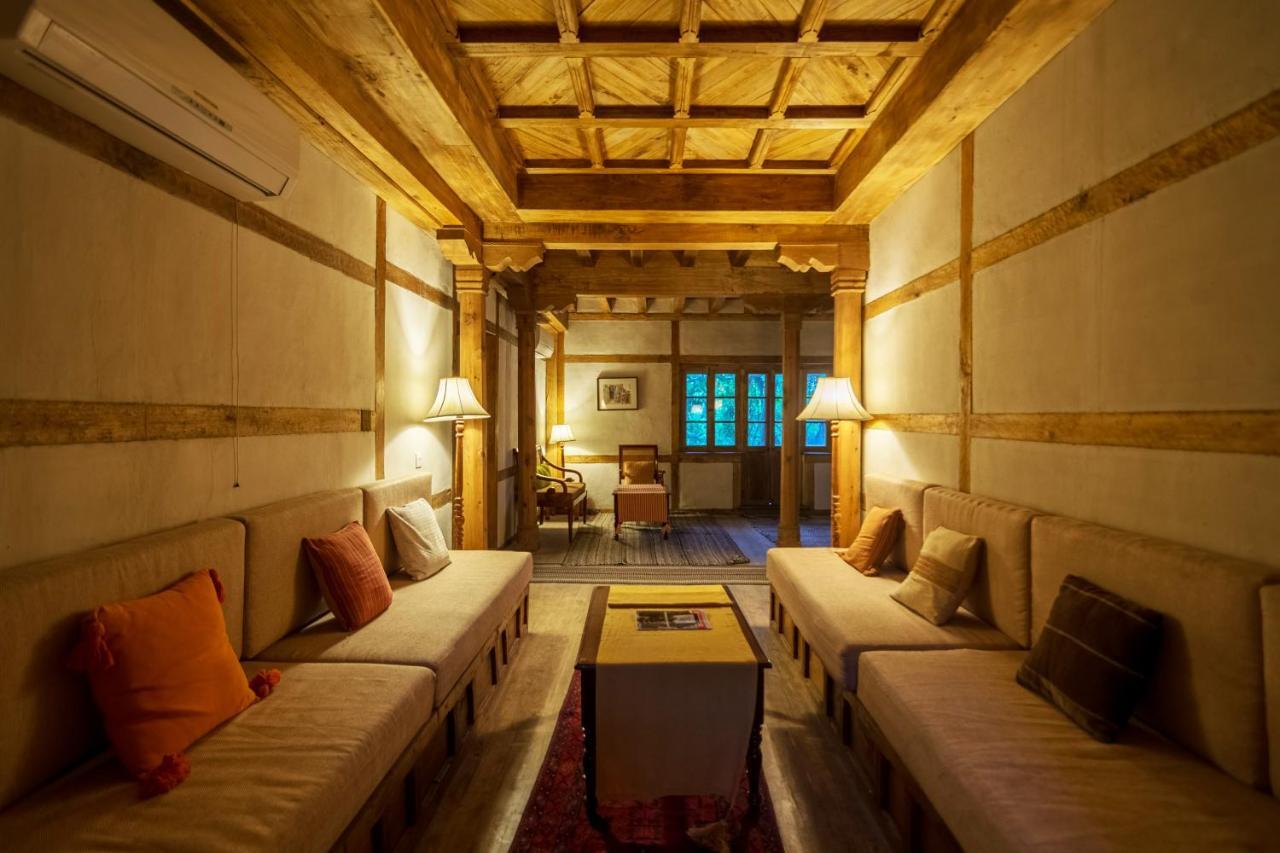 Serena Khaplu Palace Exterior photo